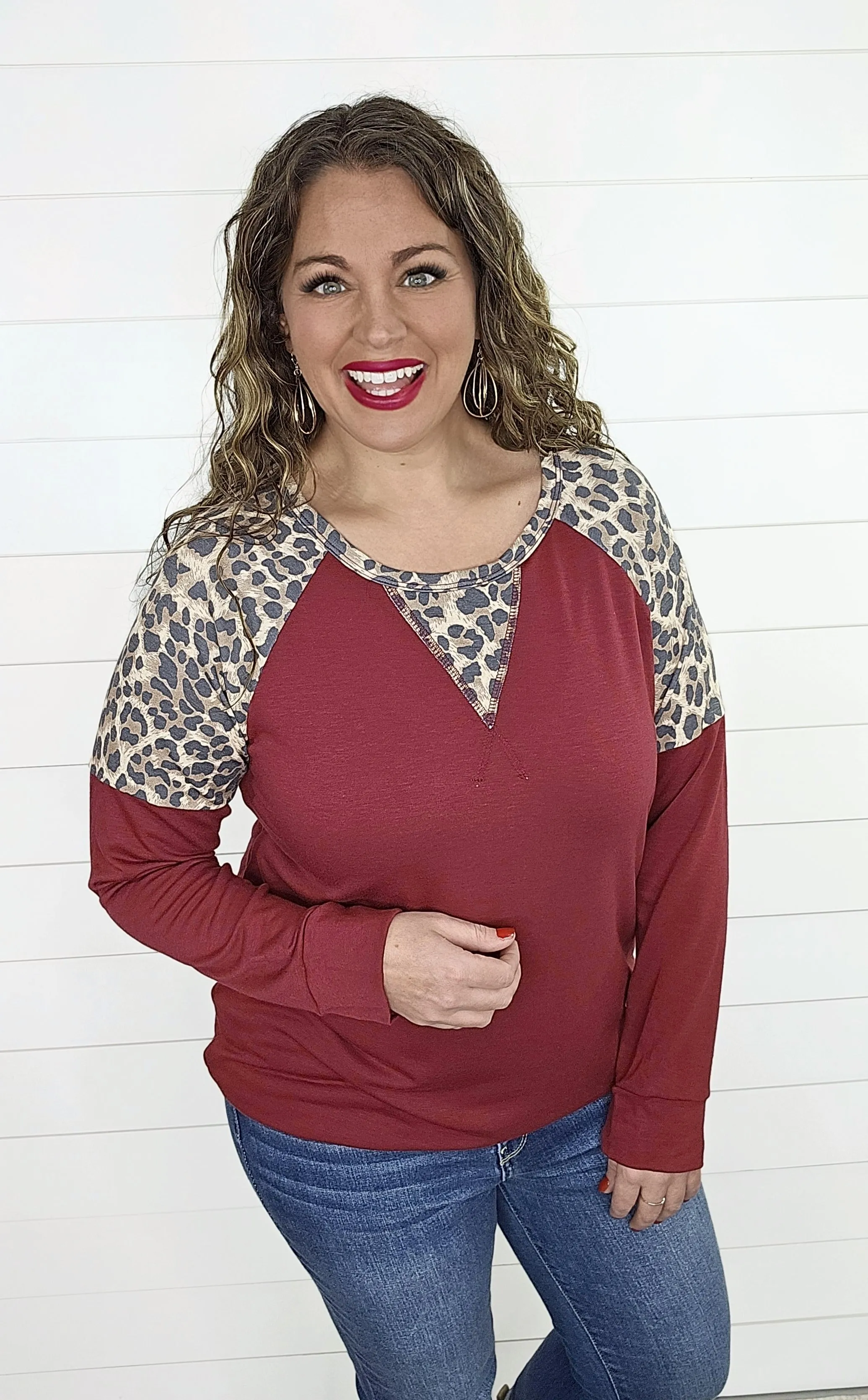 BURGUNDY KNIT/ANIMAL PRINT TOP