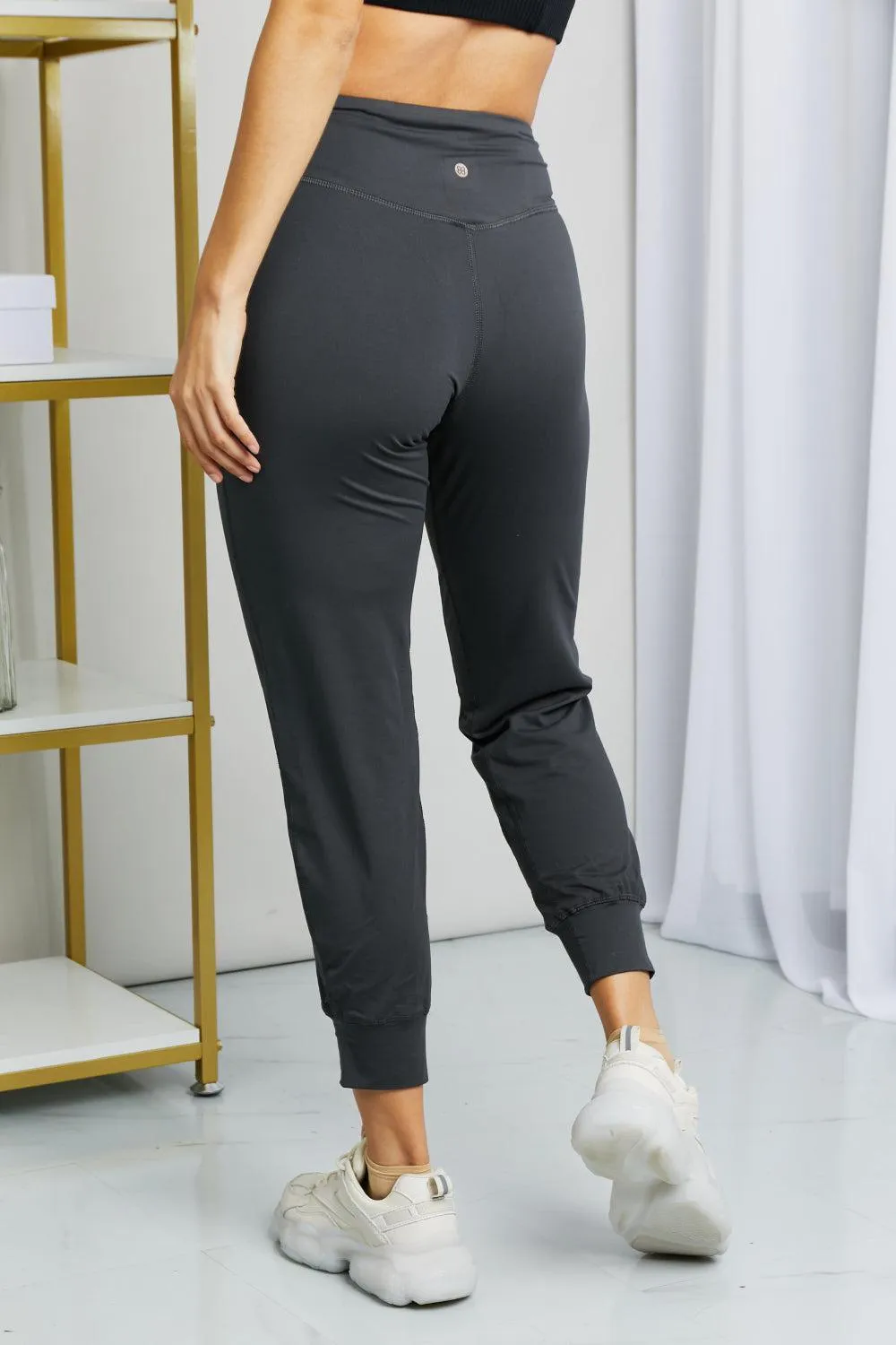 Casual Comfort Wide Waistband Cropped Joggers