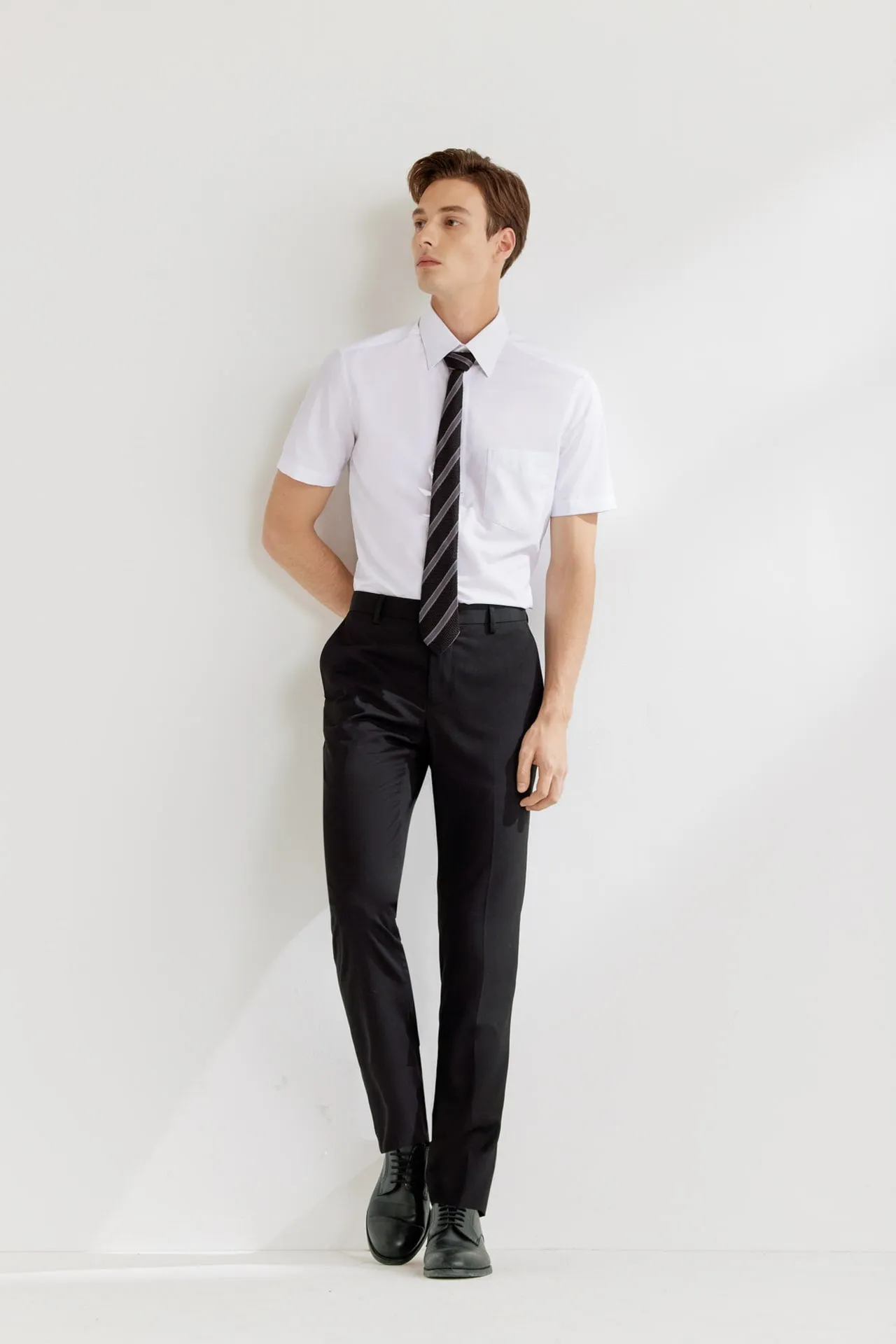 Dry Wicking & Stretch Poplin Shirt in Smart Fit Short Sleeve with Chest Pocket