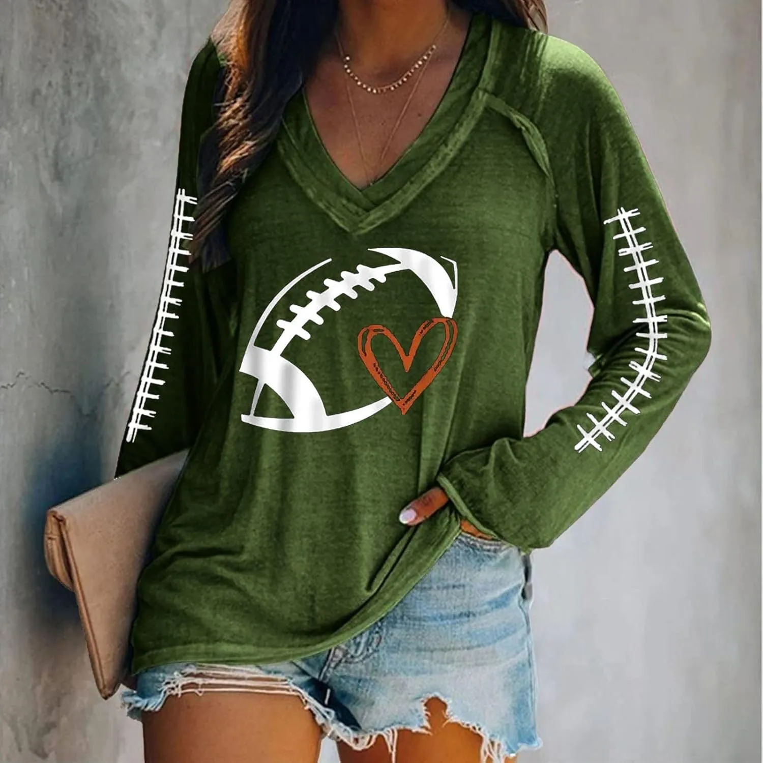 Game Day Shirts Women Heart Football Printed Lightweight Crewneck Long Sleeve Pullover Graphic Hoodies Mom Shirts