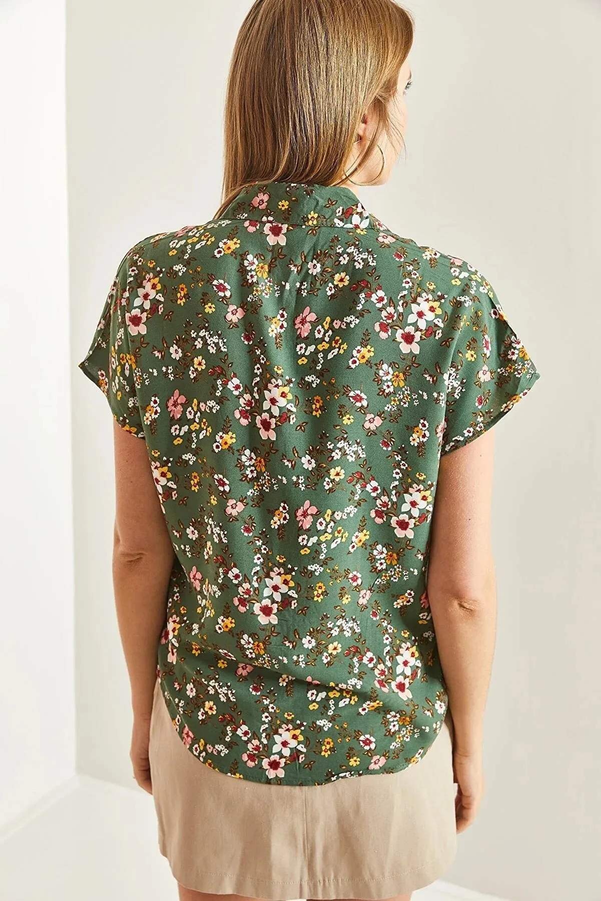 Green Floral Short Sleeve Blouse