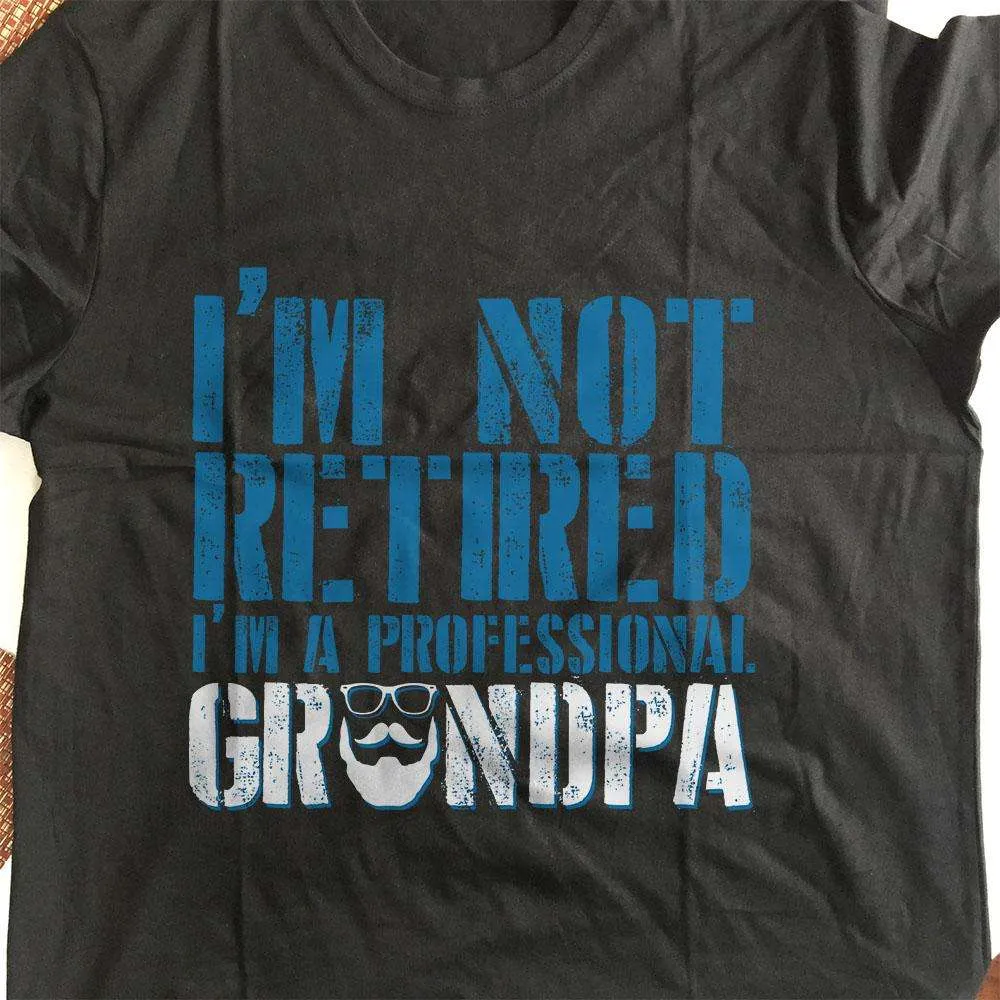 Not Retired. I'm A Professional Grandpa Adult Unisex Cotton Short Sleeve T-Shirt