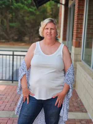 Scoop Neck Tank Top in White